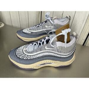 NEW! Womens Nike Cosmic Unity 3 Be True To Her School Basketball Shoes Size 10